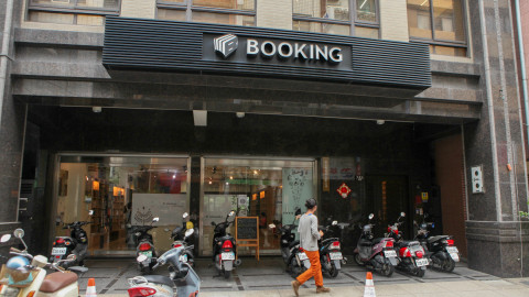 Booking Cafe場景圖