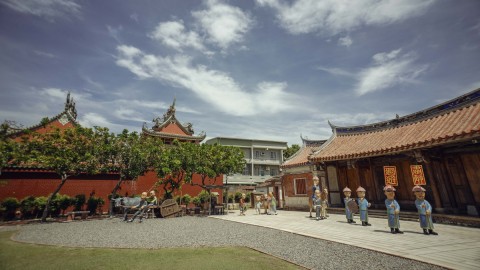 Kaohsiung's Fongyi Academy scene picture