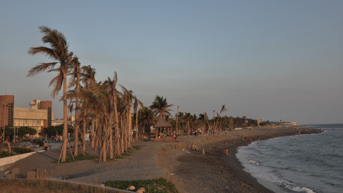 Cijin Beach scene picture